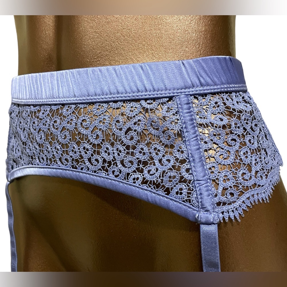 Kilo Brava Embroidered Garter